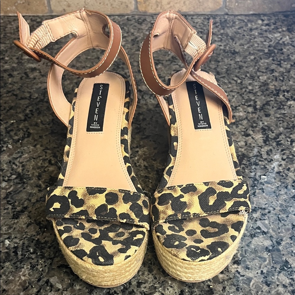 Steven by Steve Madden Tan and Black Leopard Wedges 8 EUC